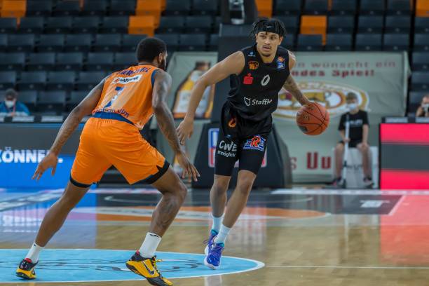 对手超越的 对手超越的