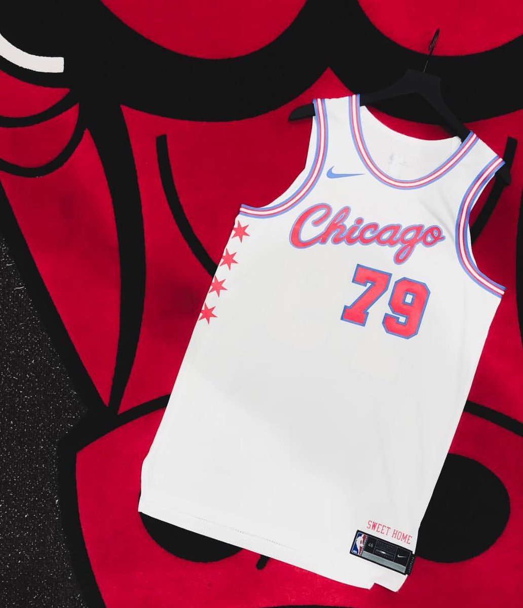 入埃弗顿体 入埃弗顿体