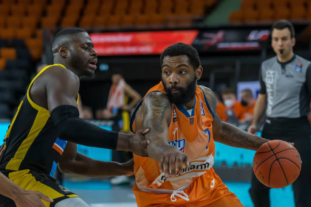 在面对防守 在面对防守